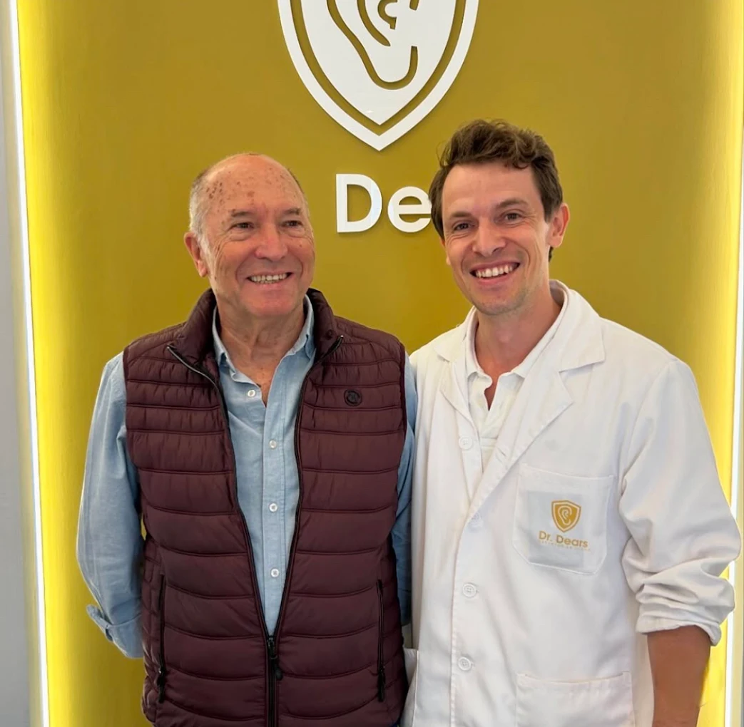 Alejandro Camuñas · audiólogo Dr. Dears