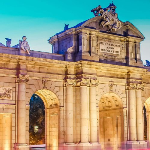 Imagen de la Madrid para ilustrar la guía 2026 para cuidar tus audífonos y disfrutar de la ciudad.